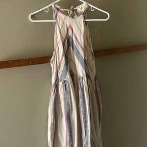 Boutique midi dress - very flattering on!